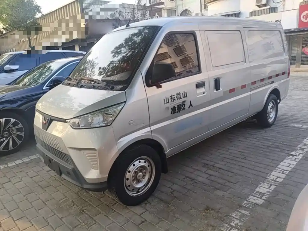 Wuling Motors Wuling EV50 2023 2021 Van Logistics Vehicle with Lishen 41.6kWh Liuji Electronic Control