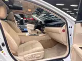 Фото 12 - Lexus ES
