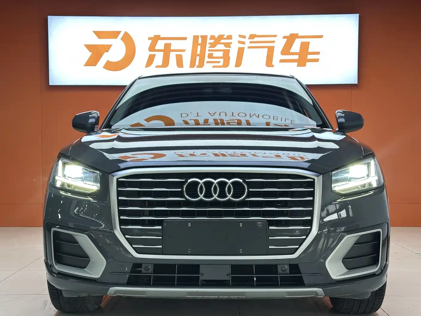 Audi Q2L 2020 35 TFSI Fashion Elegance Model фото 2
