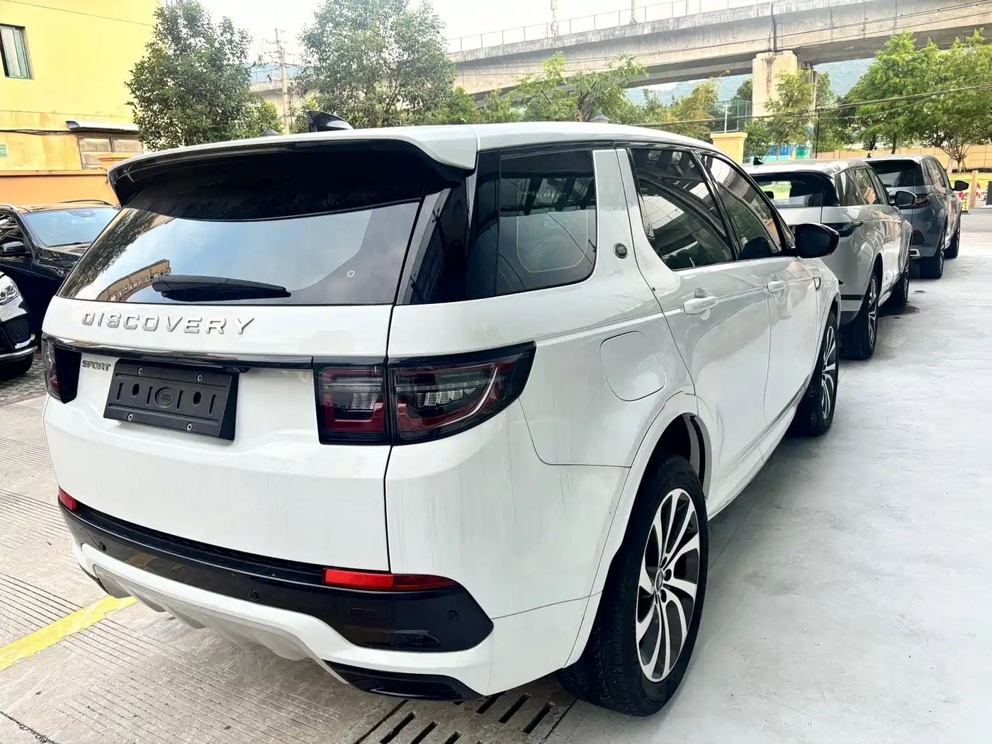 Photo 6 - Land Rover Discovery Sport