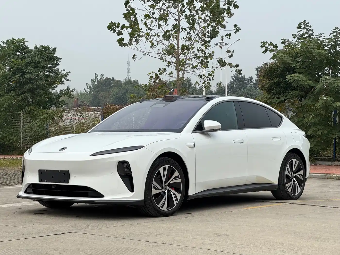 NIO ET5 2022 — пригон из Китая