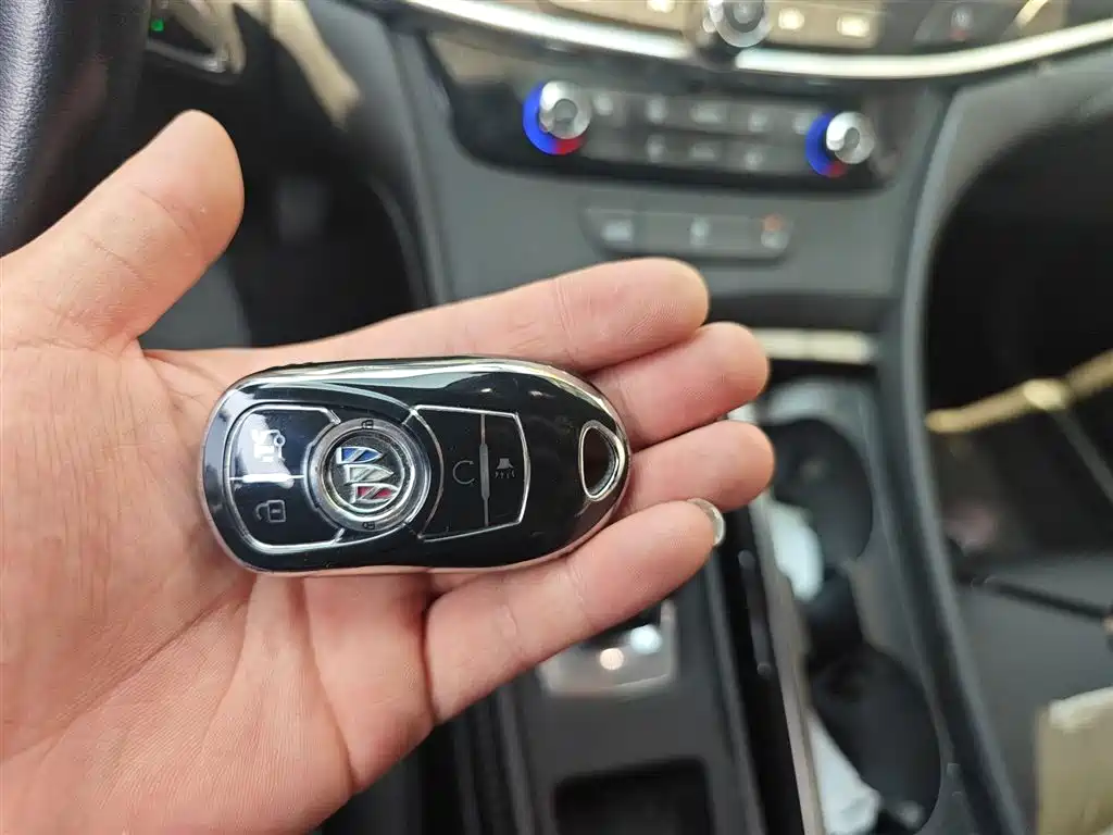 Buick LaCrosse 2021 652T Luxury Edition фото 12