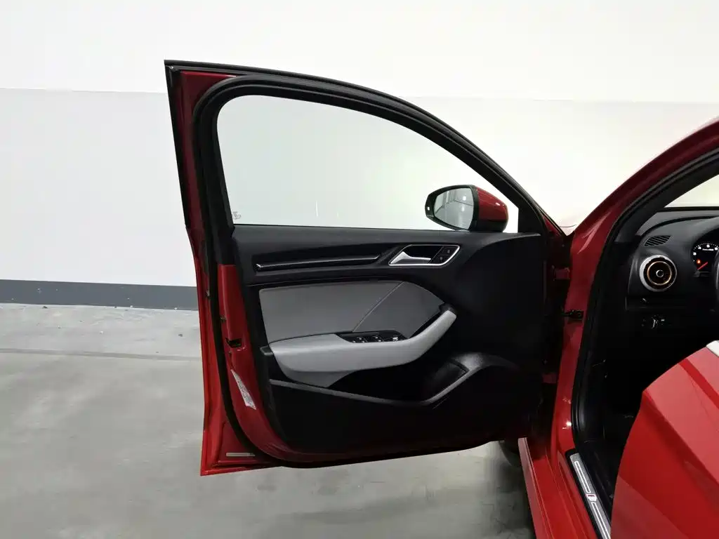 Фото 8 - Audi A3