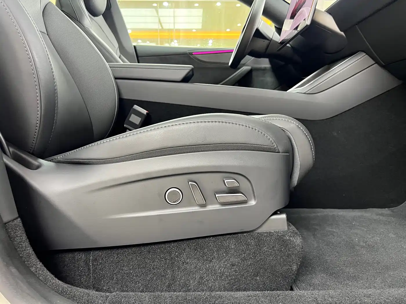 Tesla Model Y L 2025 2025 Facelift Long Range AWD