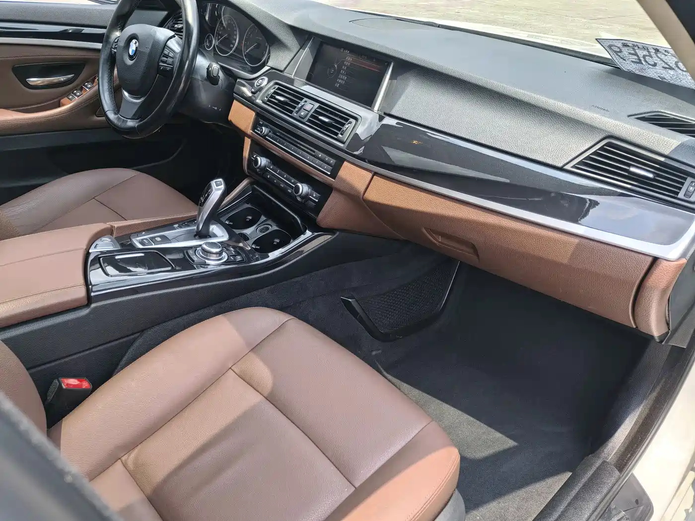 BMW 5 Series 2017 520Li Classic Edition фото 9