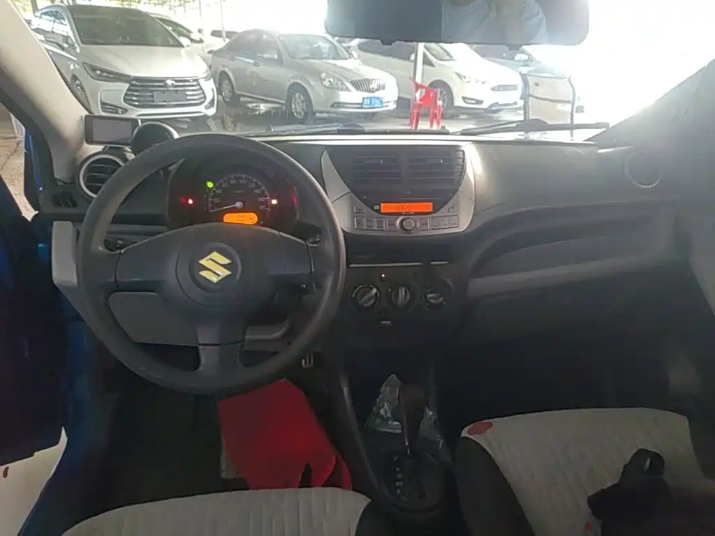 Suzuki Alto 2015 2013 1.0L Automatic Deluxe