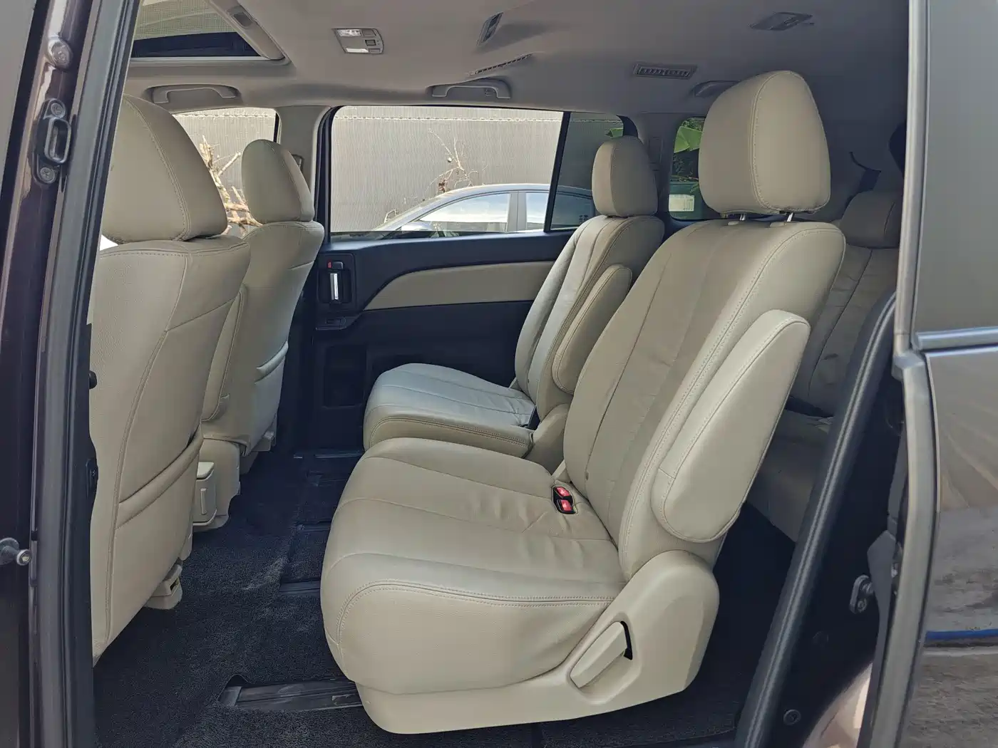 Mazda 8 2015 2015 2.5L Navigator Edition