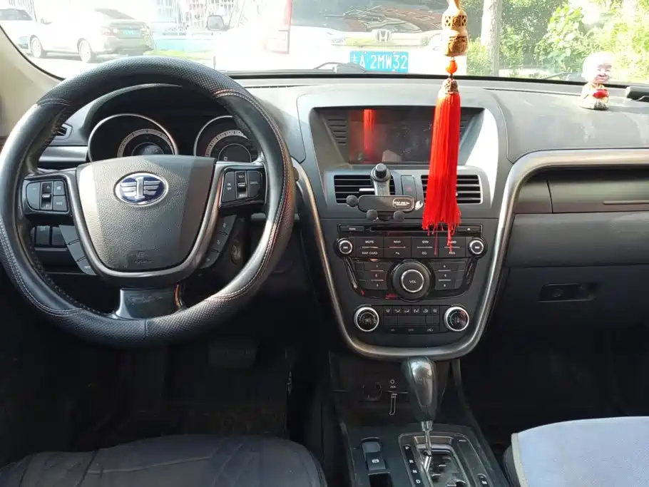 Besturn X80 2016 2015 2.0L Automatic Comfort Anniversary Edition