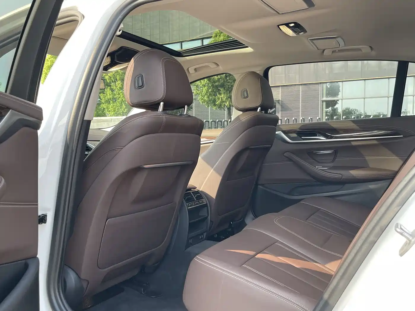BMW 5 Series 2020 525Li Luxury Package фото 8