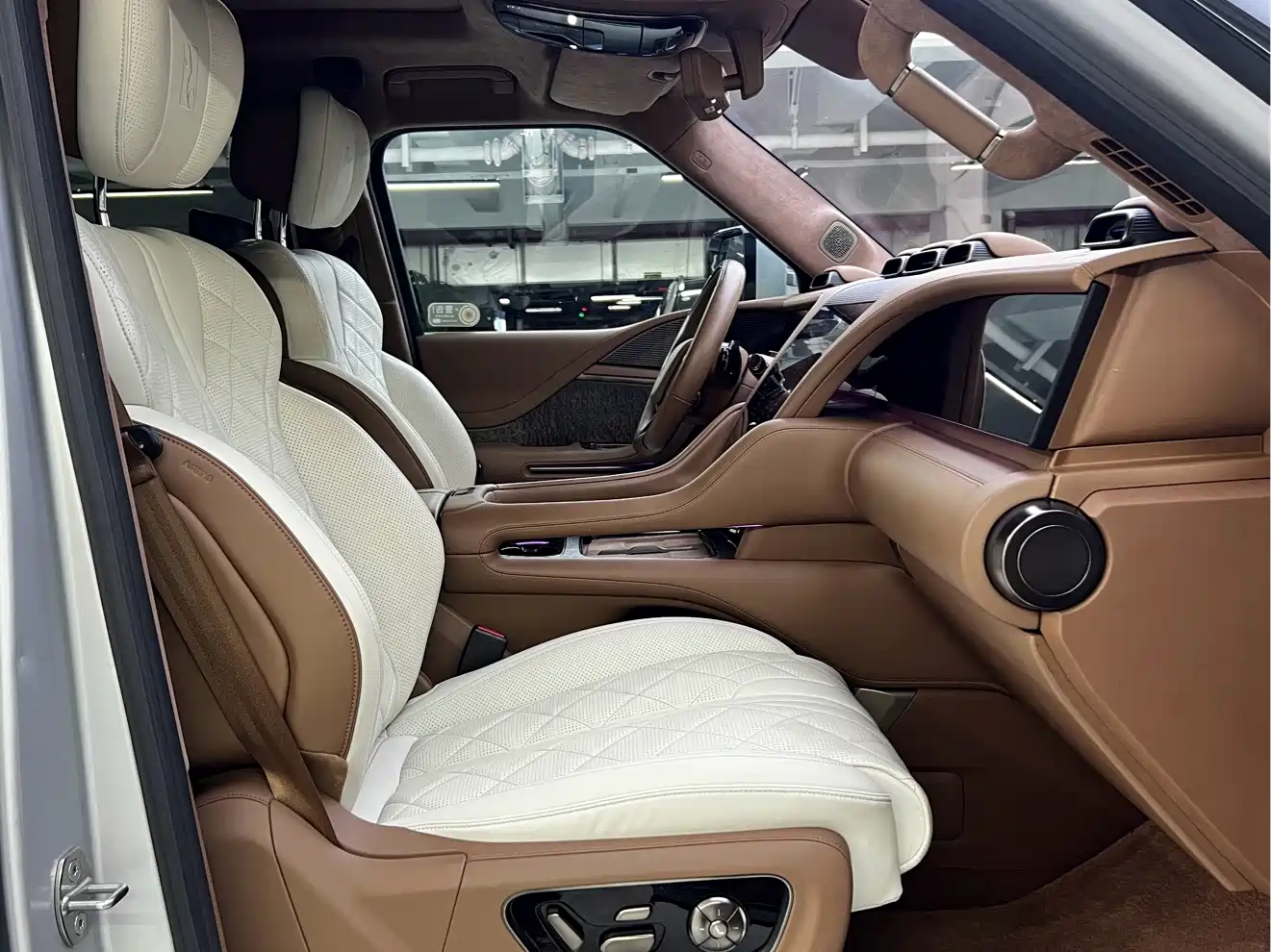 Yangwang U8 2024 2023 Luxury Edition