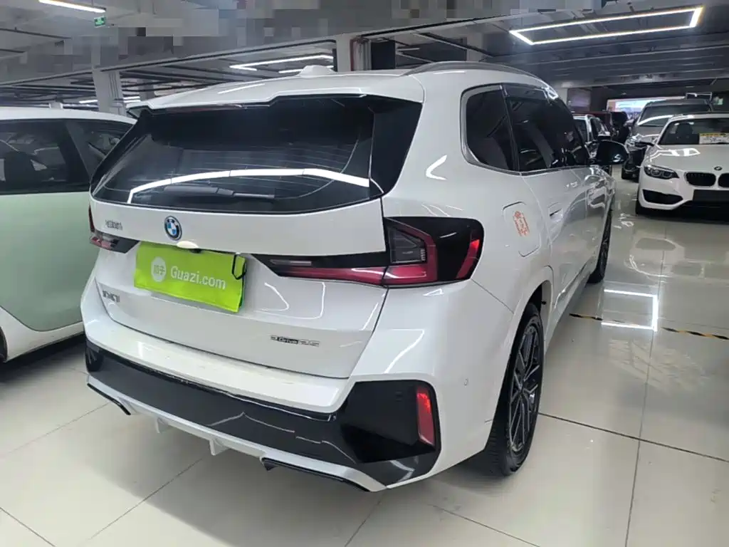 Photo 7 - BMW iX1