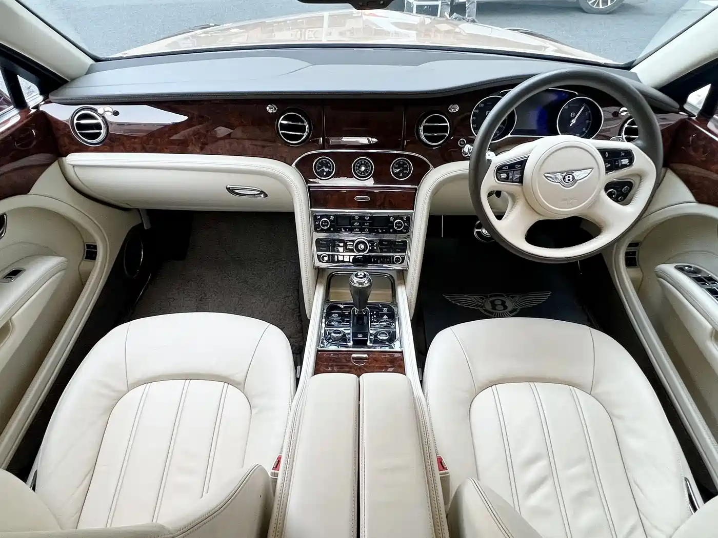 Bentley Mulsanne 2015 6.8T Ultimate Edition фото 7