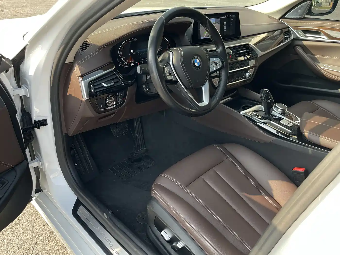BMW 5 Series 2020 525Li Luxury Package фото 7