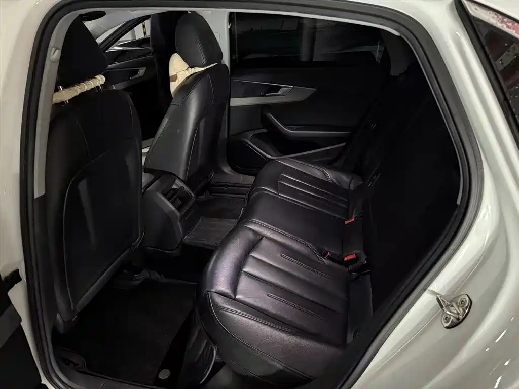 Audi A4L 2018 30th Anniversary 40 TFSI Progressive фото 3