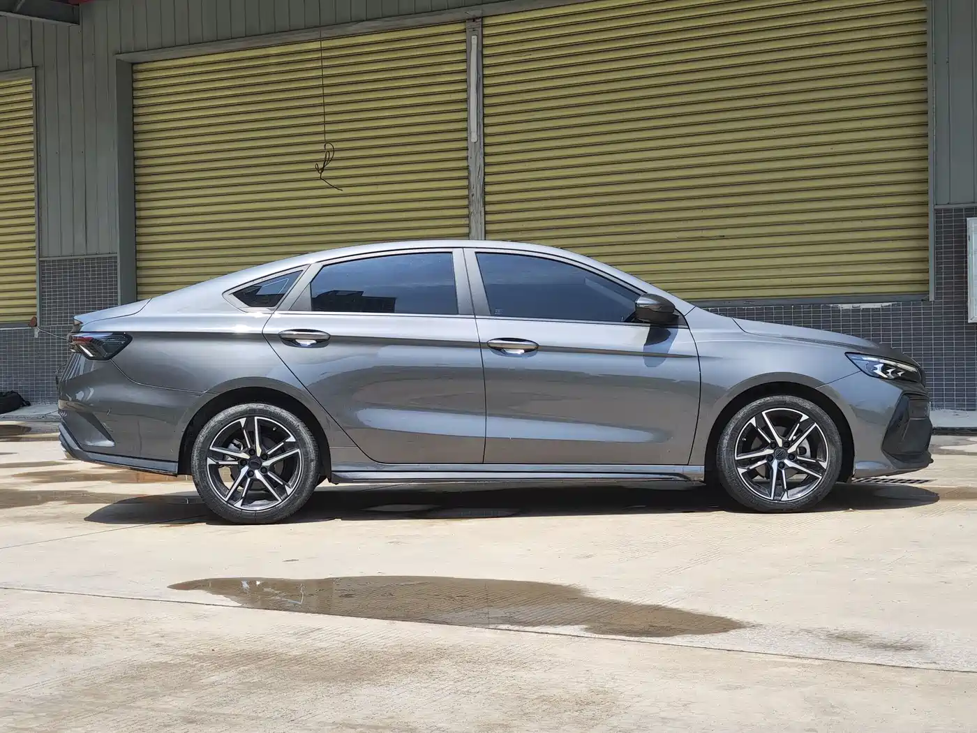 GEELY AUTOMOBILE BINRUI