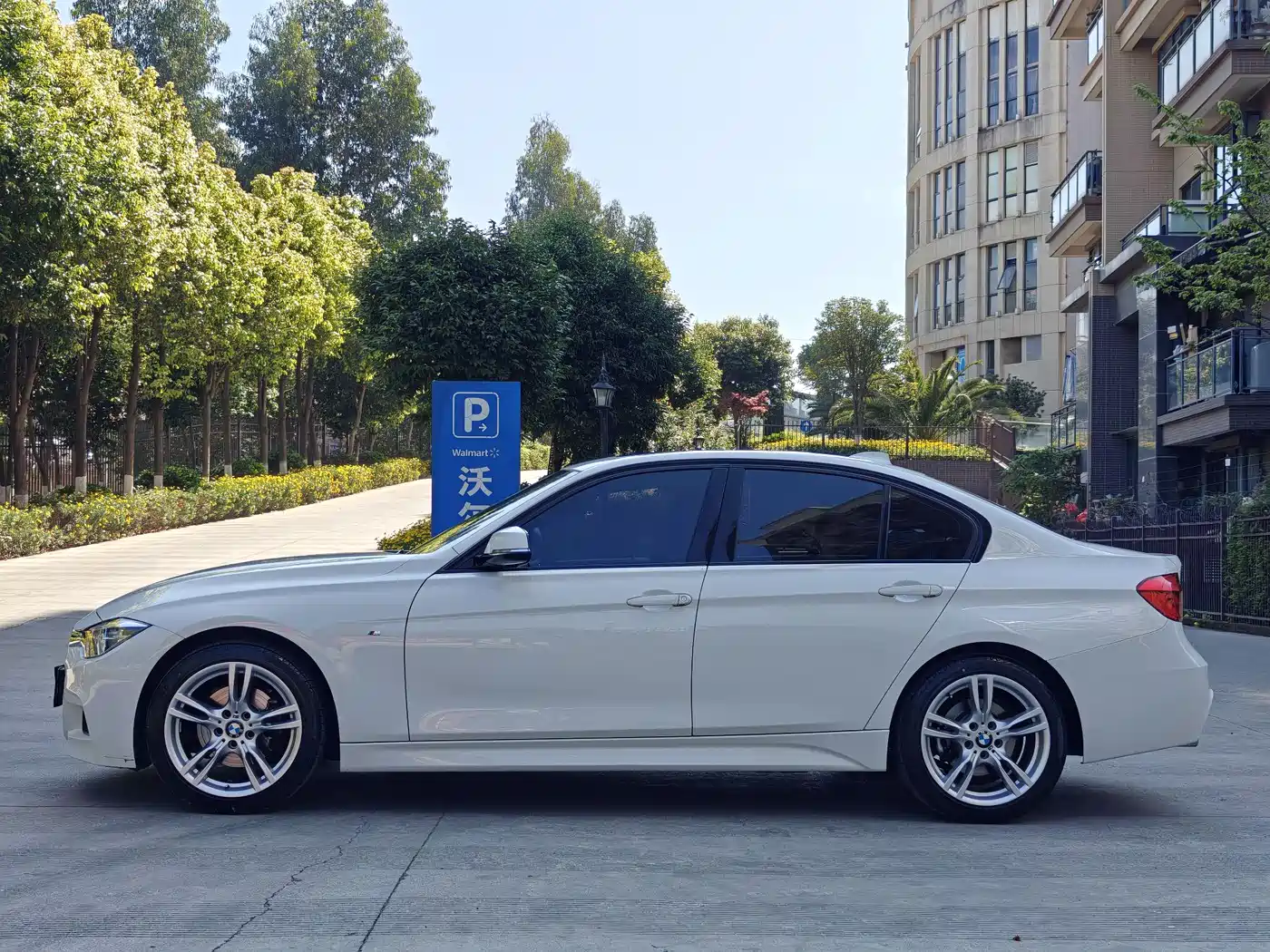 BMW 3 Series 2019 320i M Sport Package фото 4