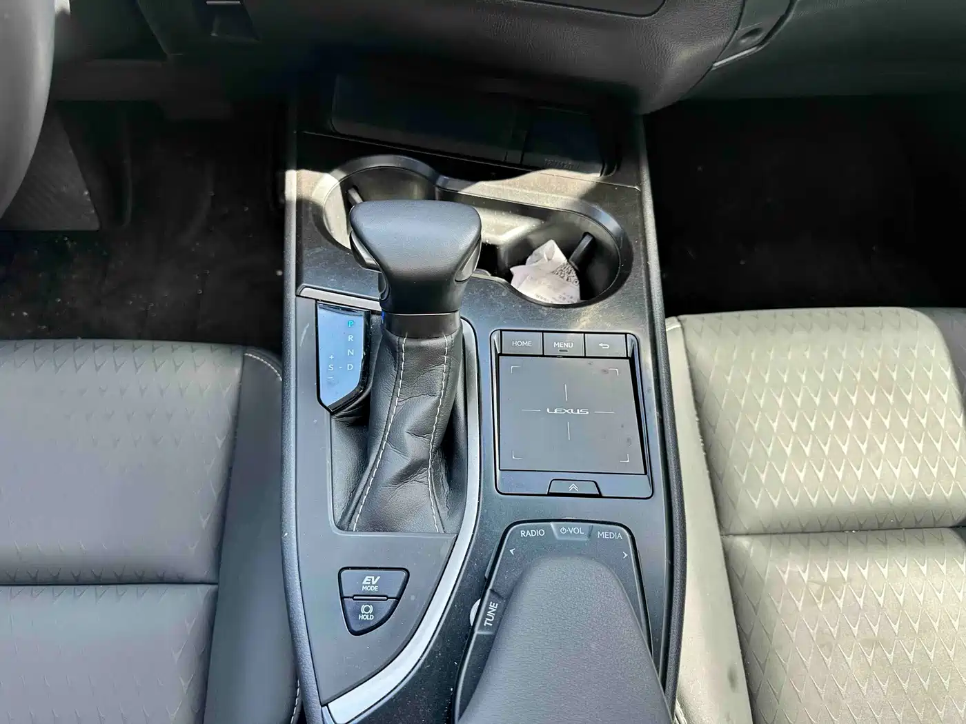 Lexus UX 2021 2020 260h Explore Fun Edition
