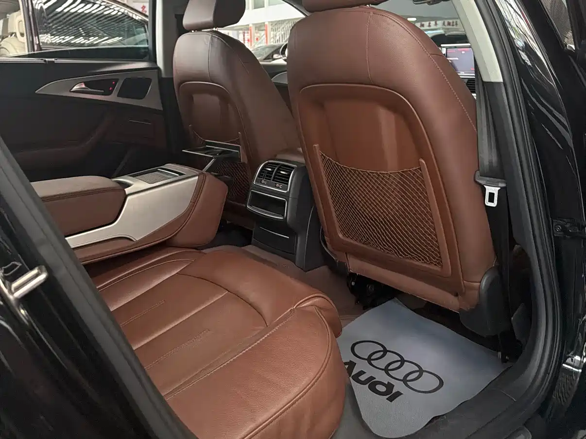 Audi A6L 2018 30th Anniversary 35 TFSI Fashion фото 18