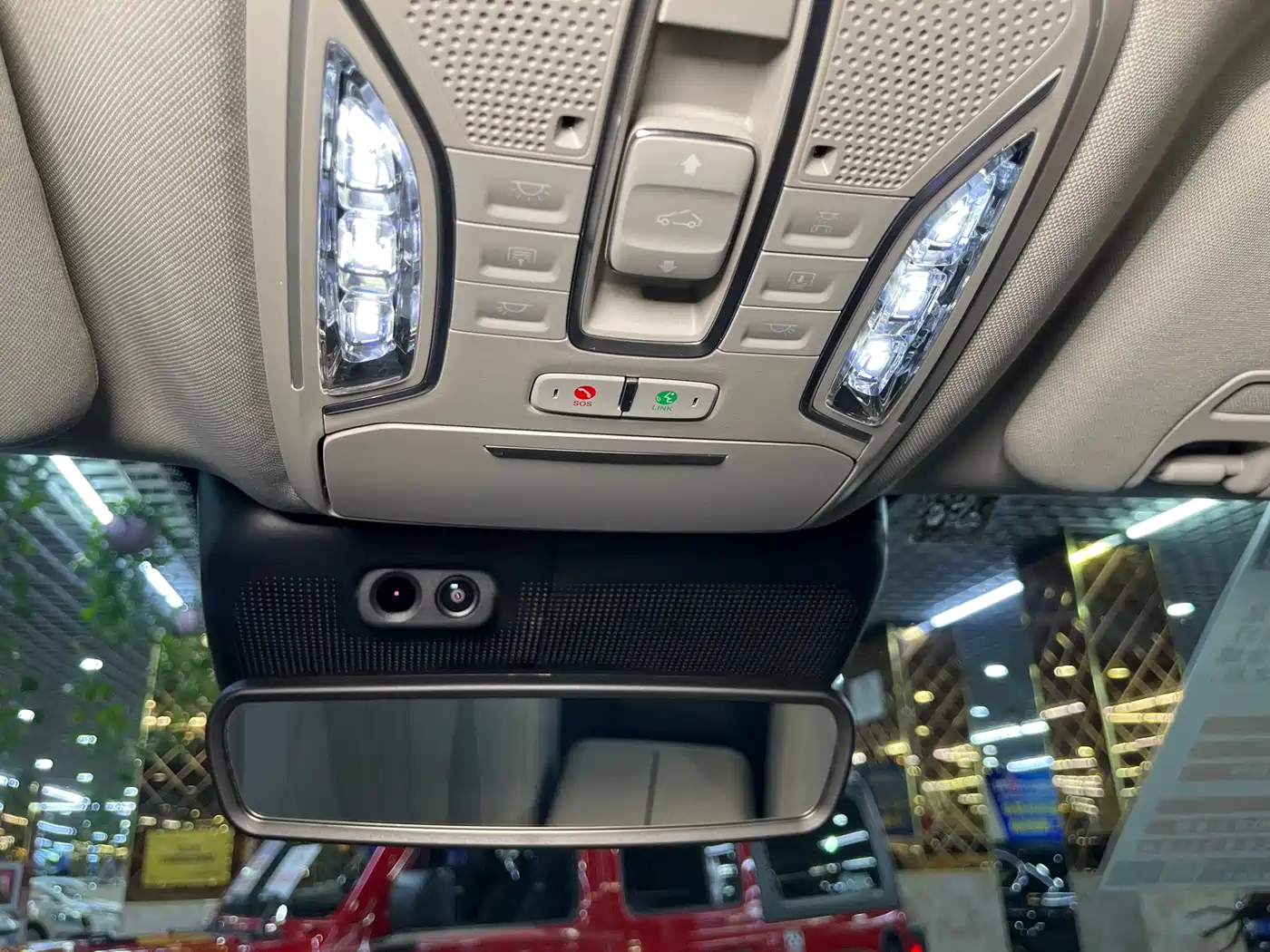 GAC Trumpchi Trumpchi GS8 2022 Pilot Series 2.0TGDI 2WD Premium Edition (7-Seater) фото 15