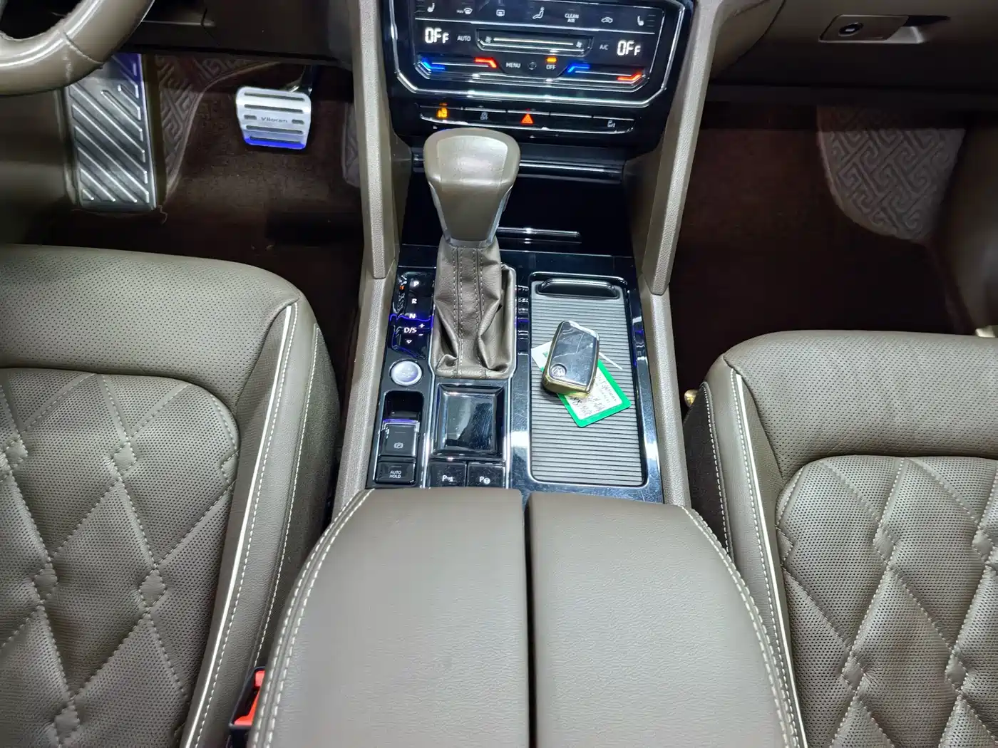 Volkswagen Viloran 2020 380TSI Premium фото 26