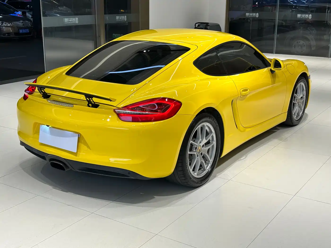 Porsche Cayman 2015 Cayman Style Edition 2.7L фото 9