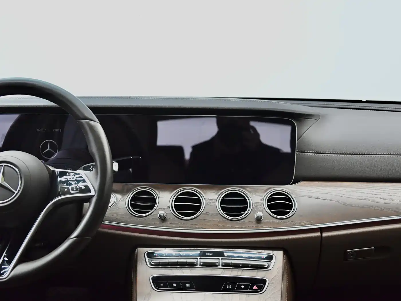 Mercedes-Benz E-Class 2022 Facelift E 300 L Luxury Style фото 54