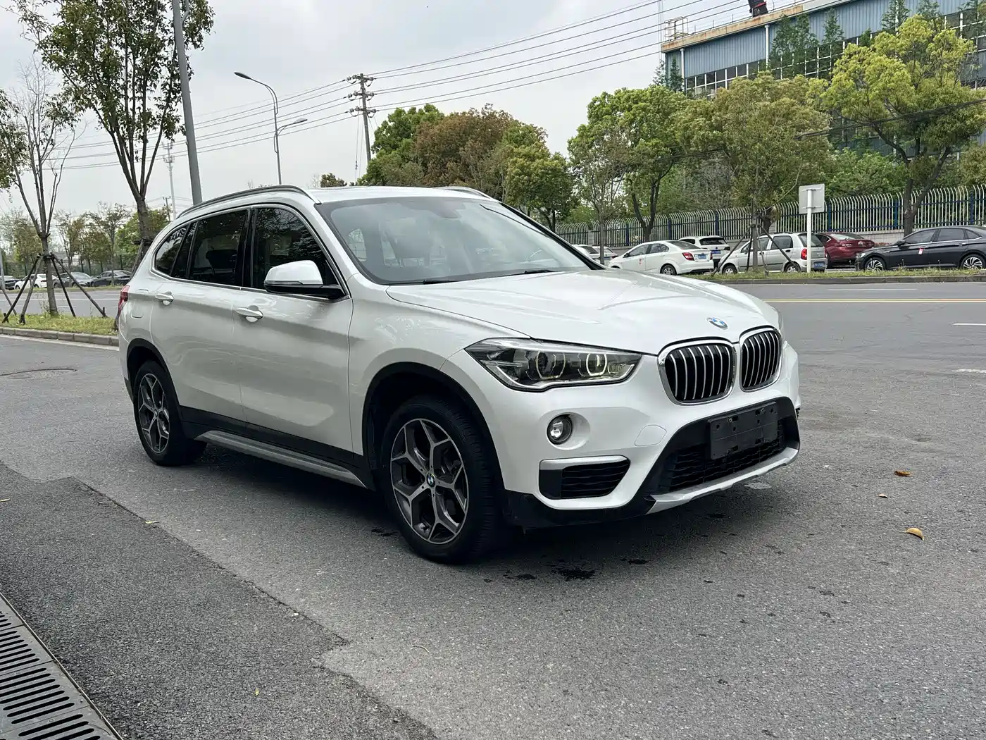 BMW X1 2019 sDrive18Li Premium Model фото 4