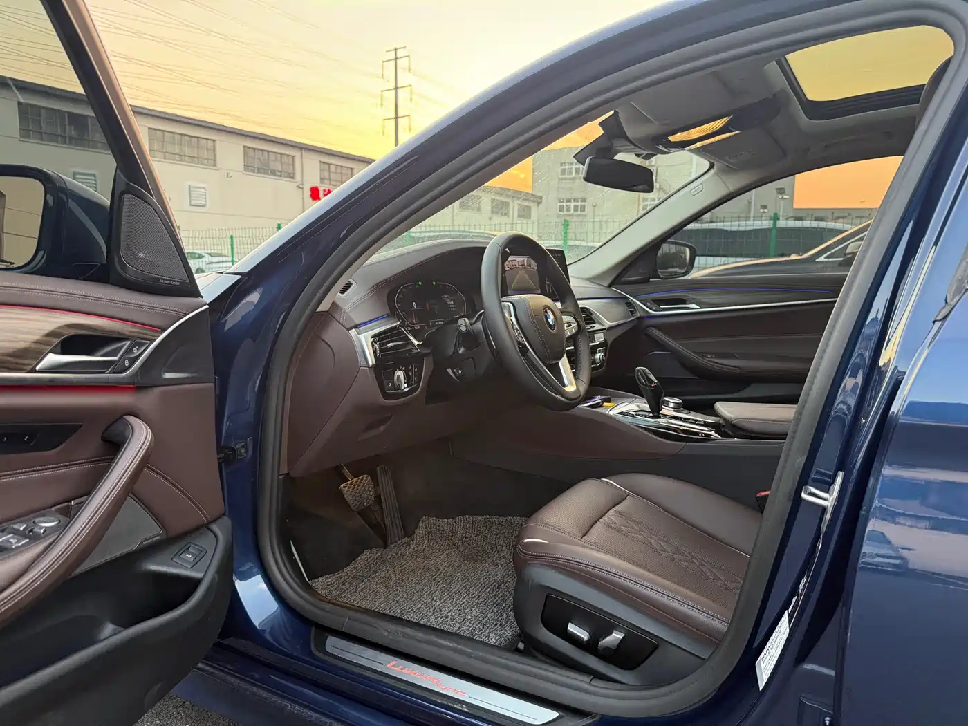 BMW 5 Series 2022 530Li Leading Luxury Package фото 11