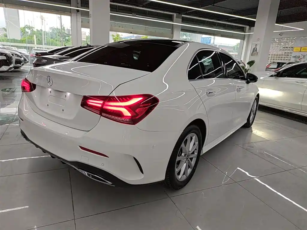 MERCEDES-BENZ CLASS A