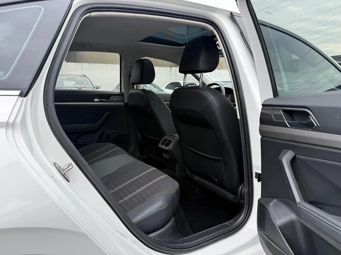 Volkswagen Lavida 2021 280TSI DSG Comfort Edition фото 23
