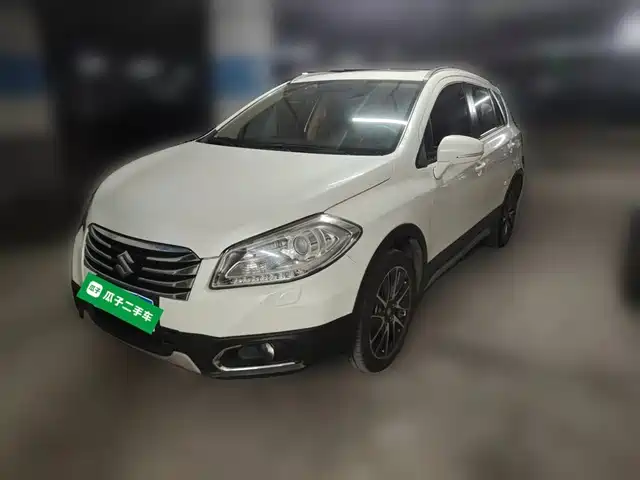  Suzuki SX4 S-Cross 2014 1.6L CVT 4WD Premium