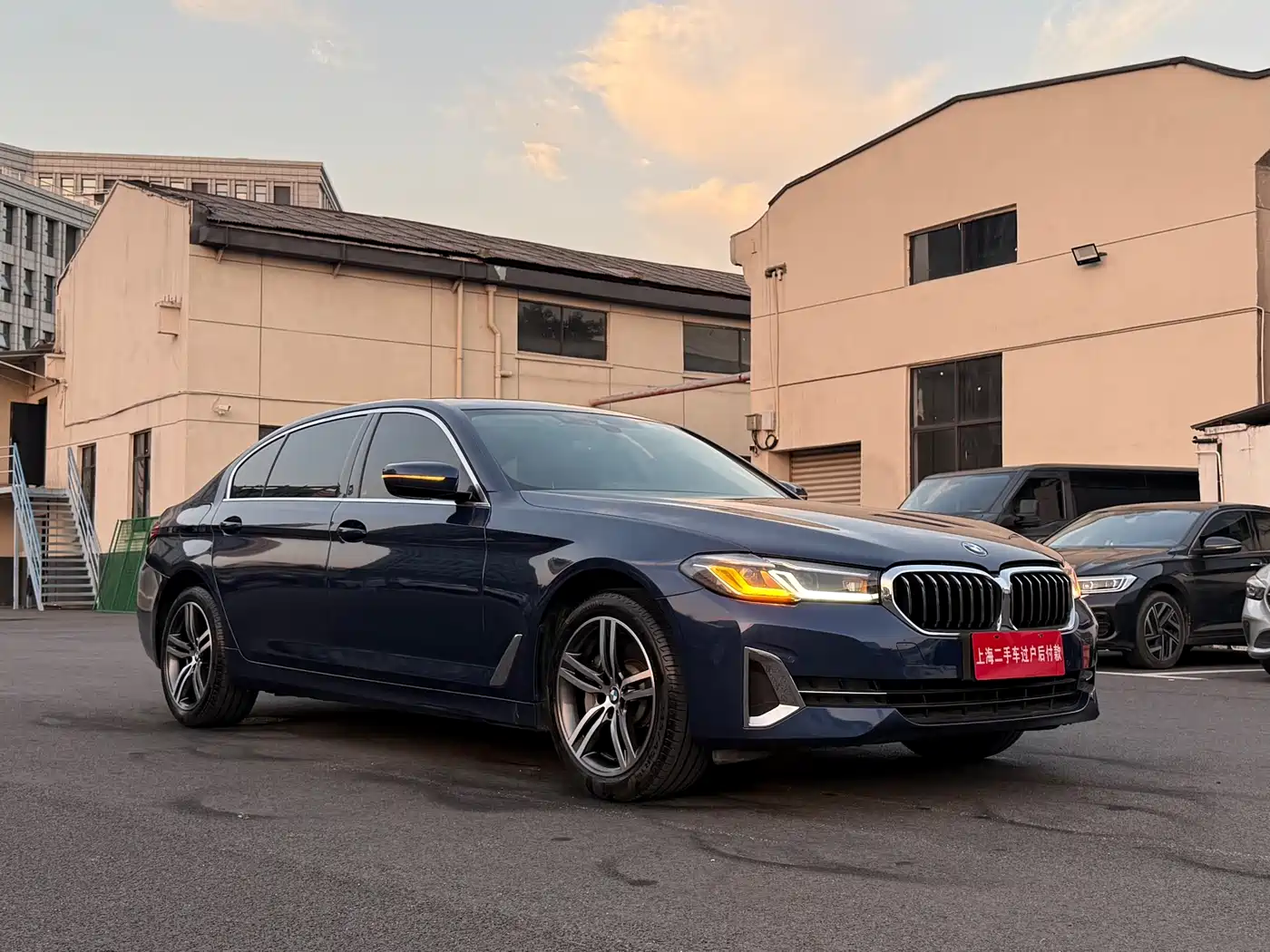 BMW 5 Series 2022 530Li Leading Luxury Package фото 3