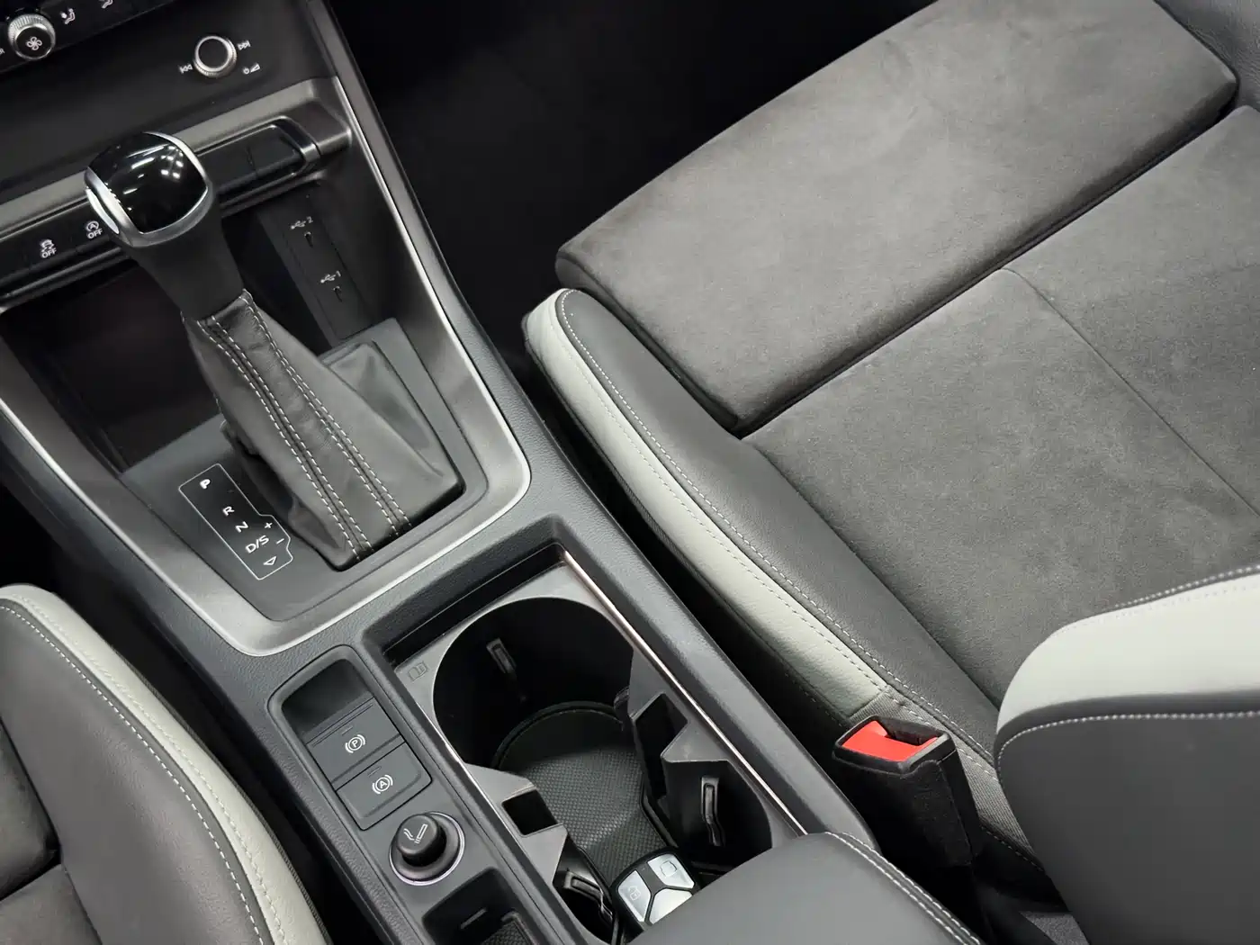 Audi Q3 2023 35 TFSI Fashion Dynamic (1.4T) фото 10