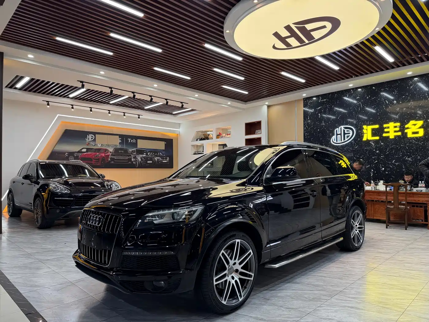 Audi Q7 2011 3.0 TFSI Exclusive (200kW)