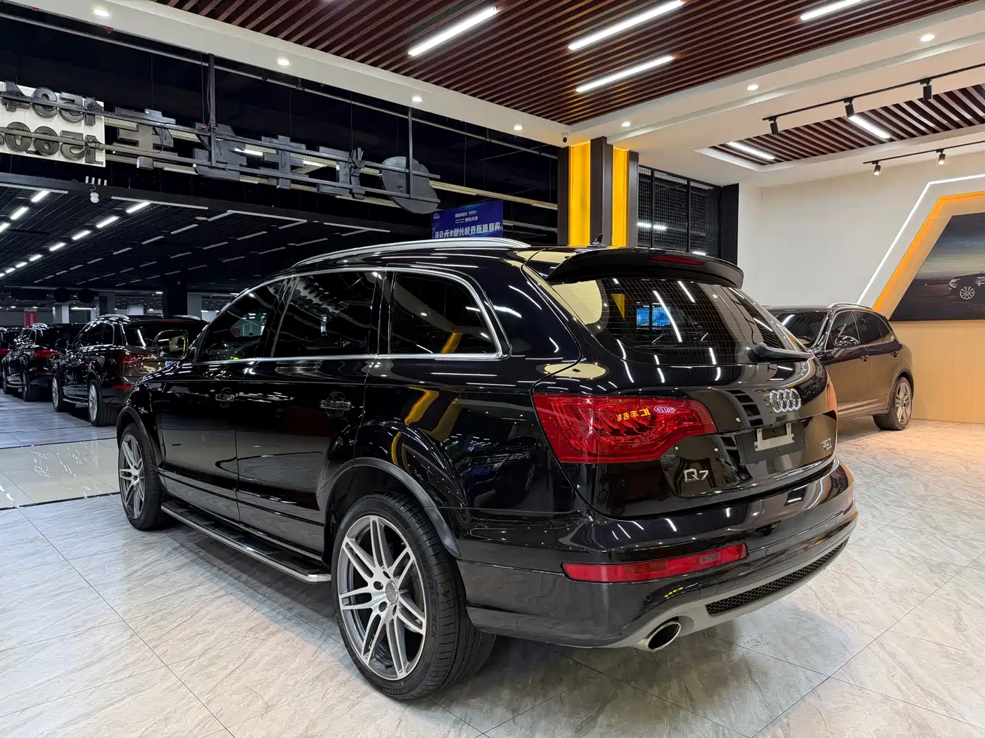 Audi Q7 2011 3.0 TFSI Exclusive (200kW) фото 6
