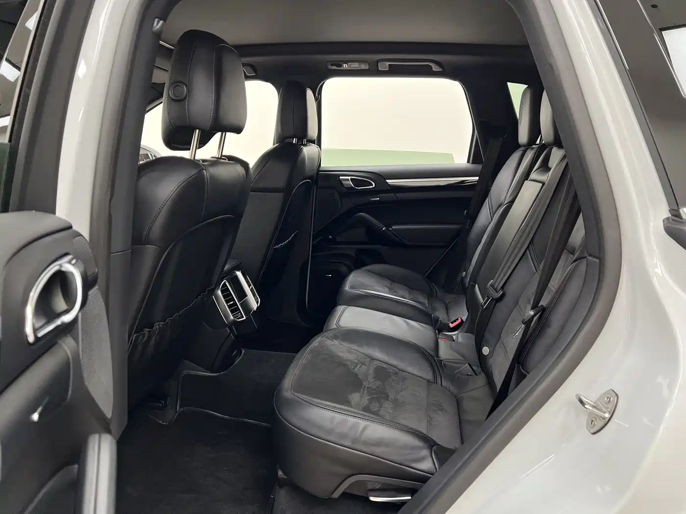 Porsche Cayenne 2016 Cayenne Platinum Edition 3.0T фото 17