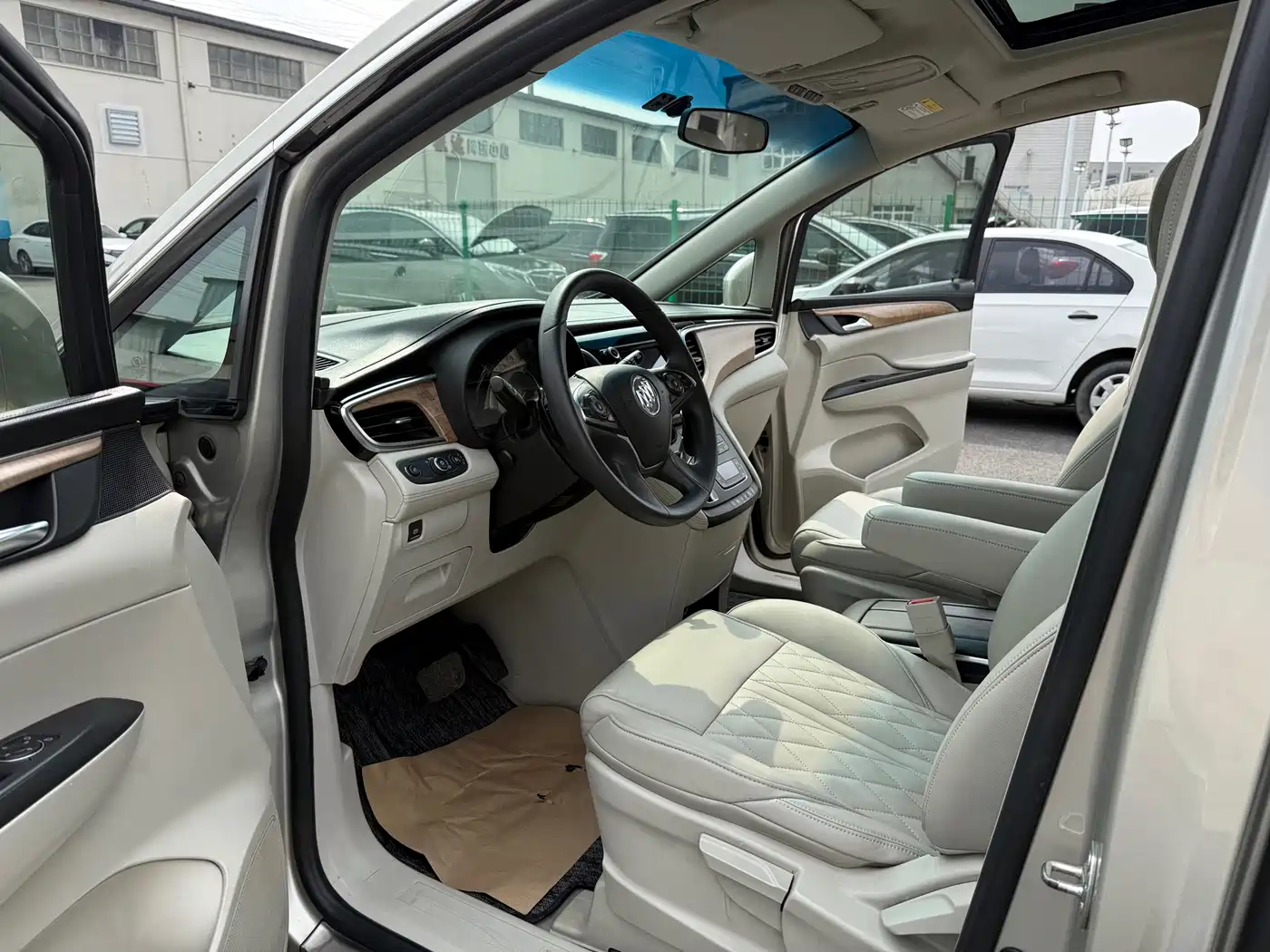 Buick GL8 2018 ES 28T Comfort Type China VI фото 11
