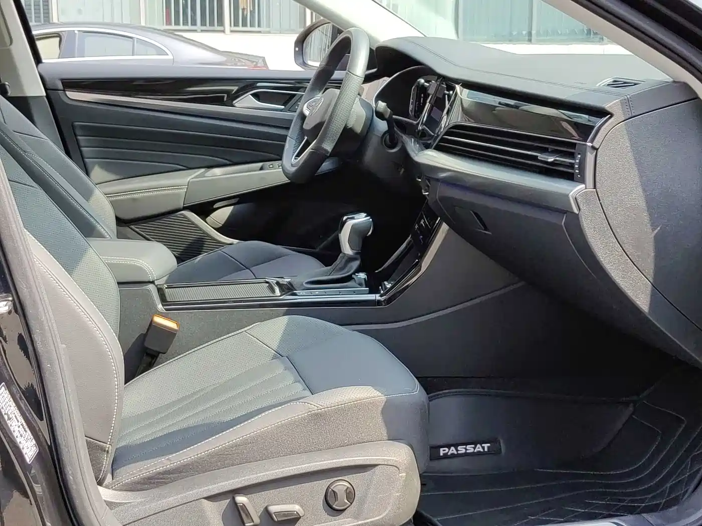 Фото 7 - Volkswagen Passat