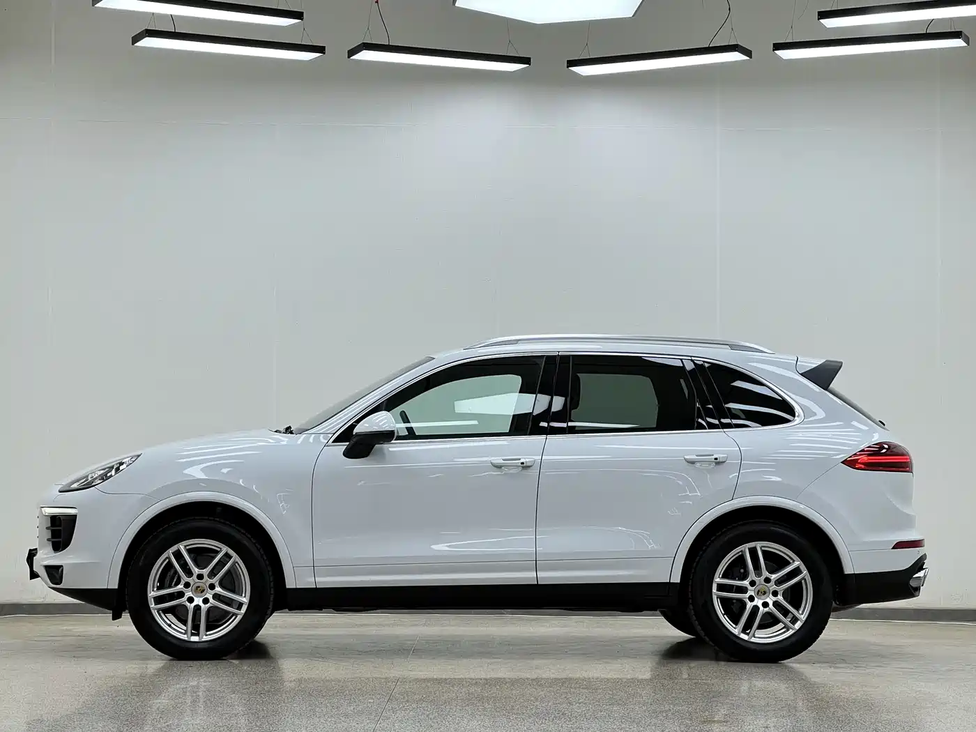 Porsche Cayenne 2016 Cayenne Platinum Edition 3.0T фото 7