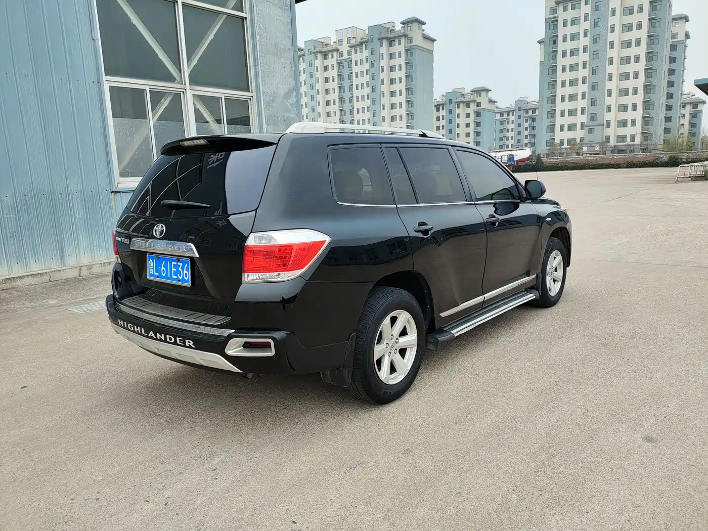 Toyota Highlander 2013 2.7L 2WD 5-seater Purple Gold Edition фото 5