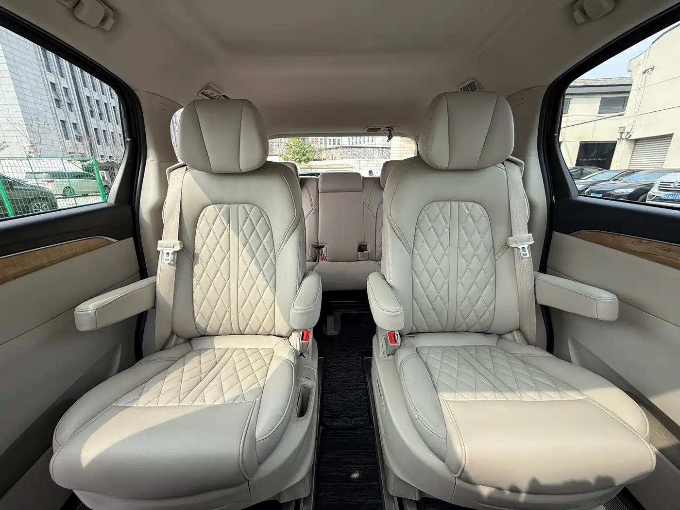 Buick GL8 2018 ES 28T Comfort Type China VI фото 23