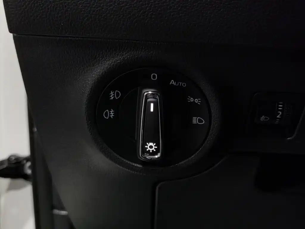 Фото 21 - Škoda Karoq