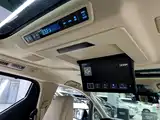 Фото 15 - Toyota Vellfire