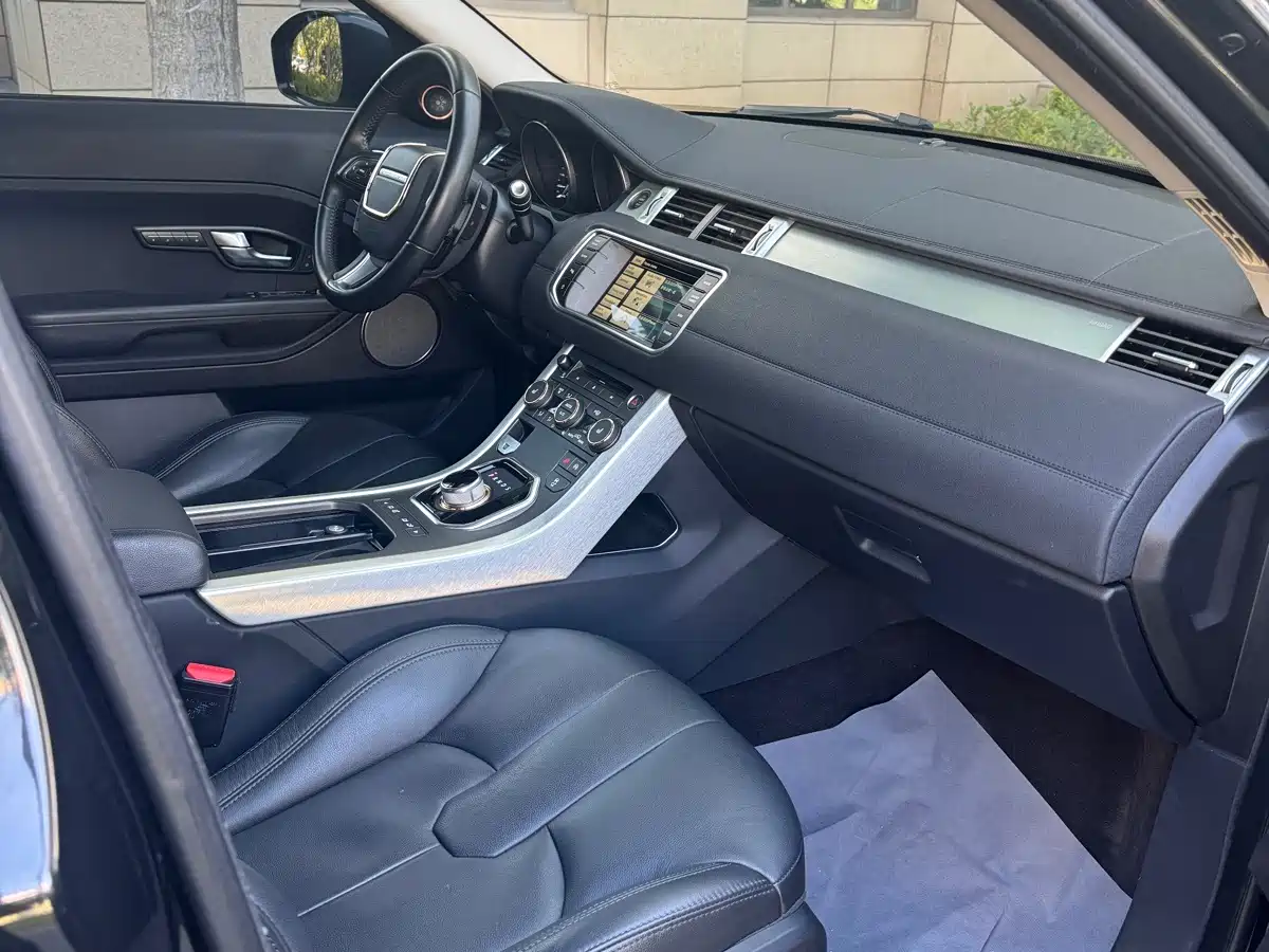 Фото 8 - Land Rover Range Rover Evoque