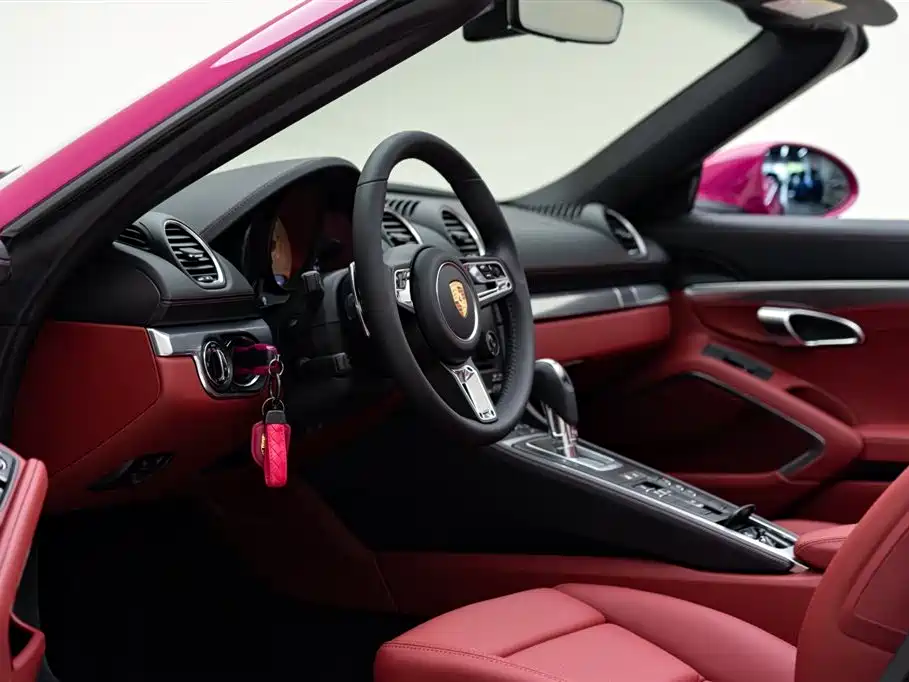 PORSCHE 718