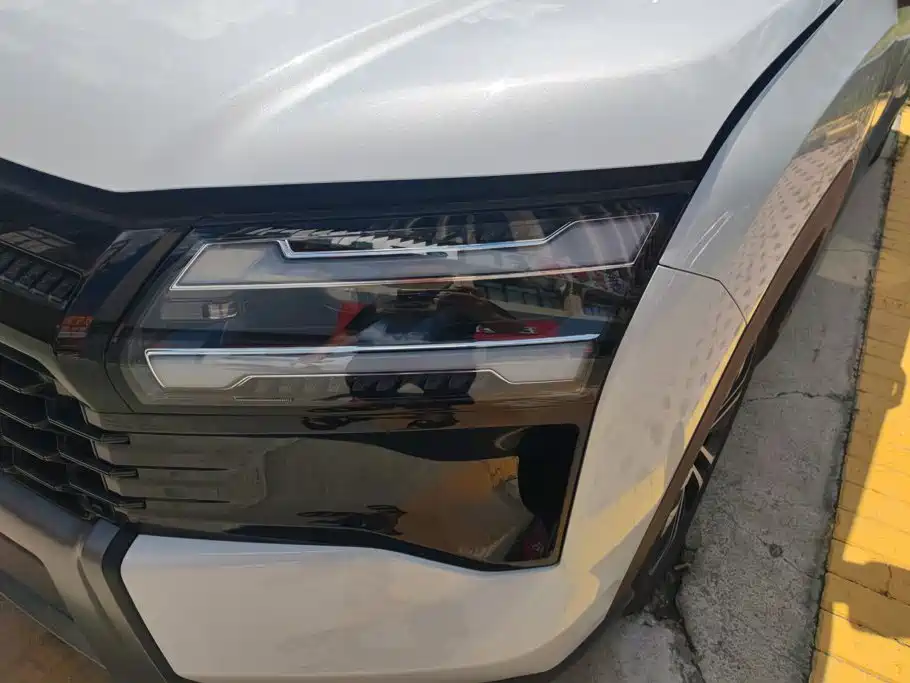 Wuling Motors Starlight 560 NEV 2026 2025 Model Plug-in Hybrid Version 5-seater
