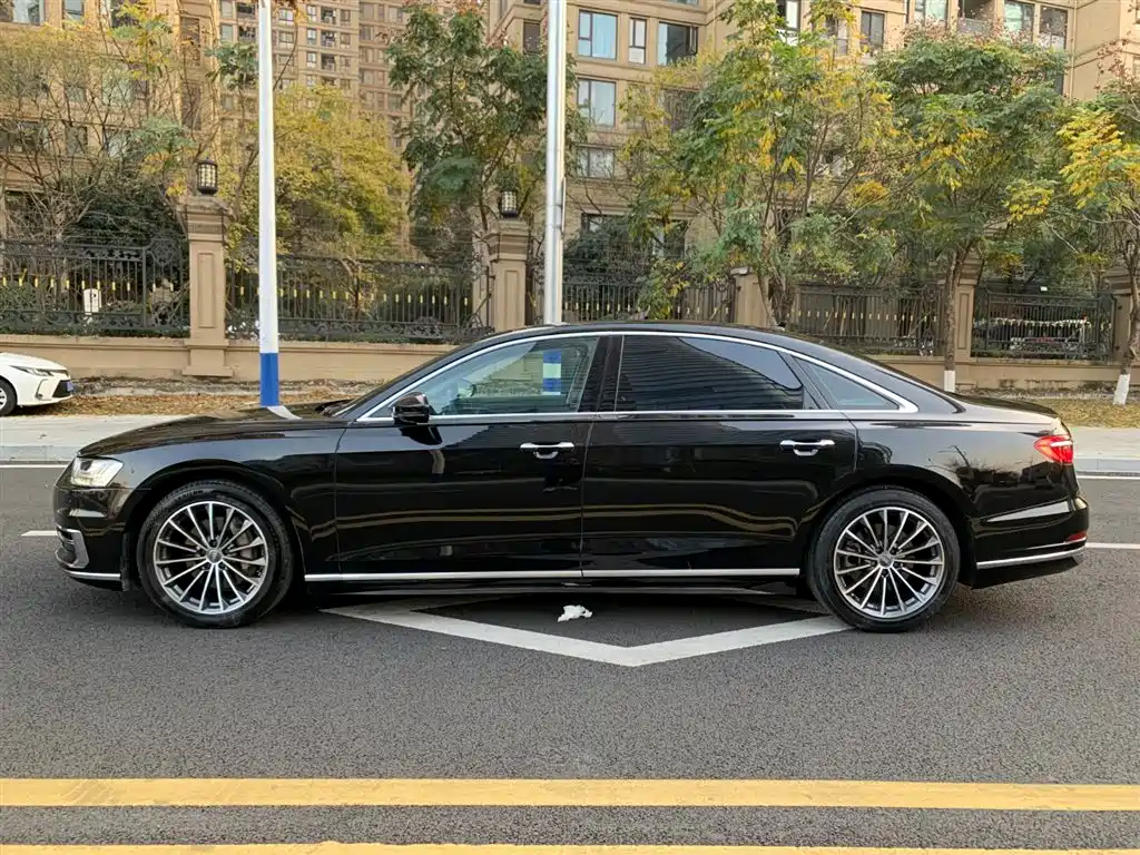 Audi A8 2019 Plus A8L 50 TFSI quattro Comfort фото 7