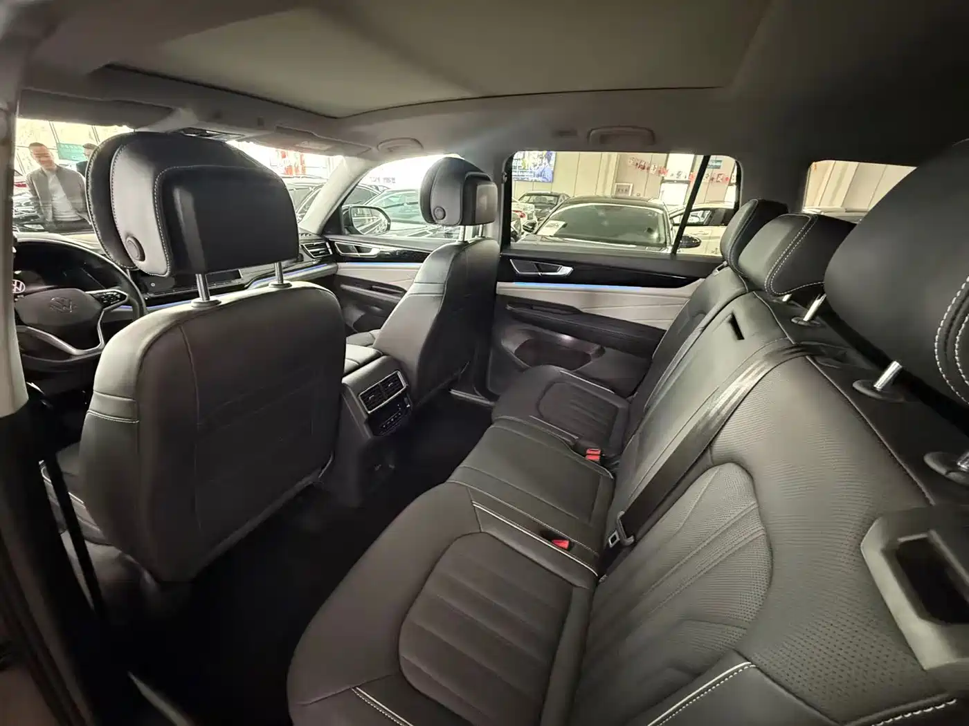 Volkswagen Teramont 2023 380TSI AWD Premium Luxury Edition фото 8