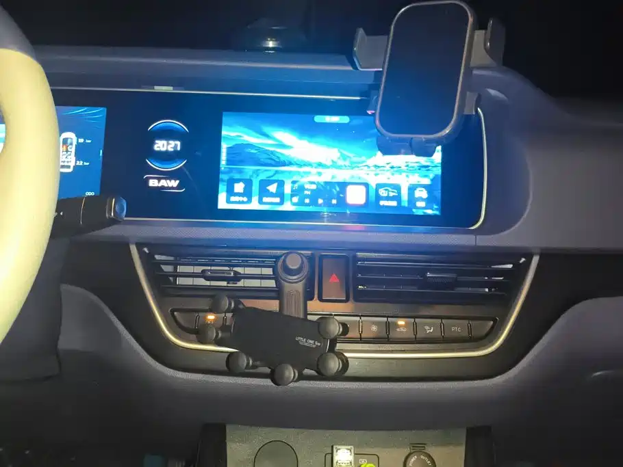 BAW (Beijing Automobile Works) Ruisheng Ace M7 EV 2025