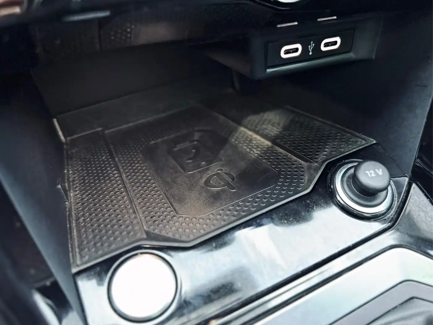 VOLKSWAGEN T ROC EXPLORING SONGS